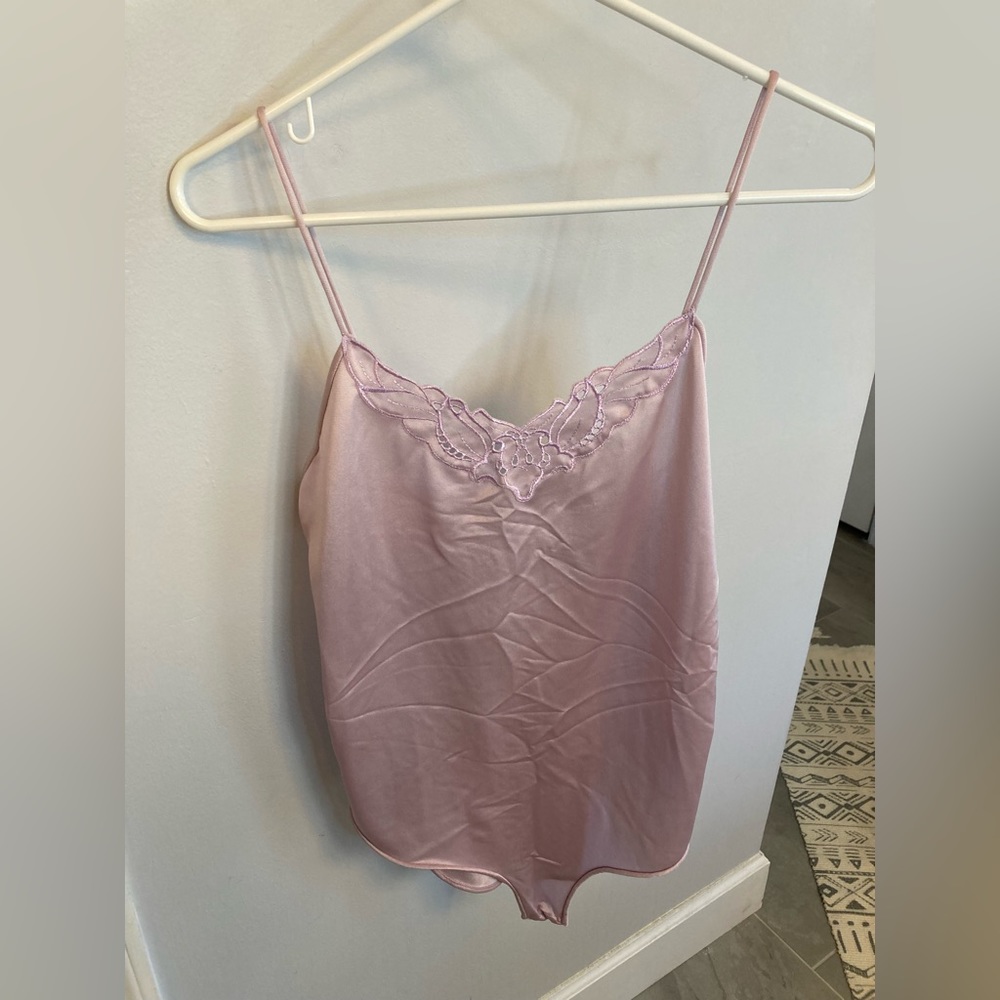 Vintage VANITY FAIR lavender purple Lace Trimmed Bodysuit Lingerie Teddy Size 34
